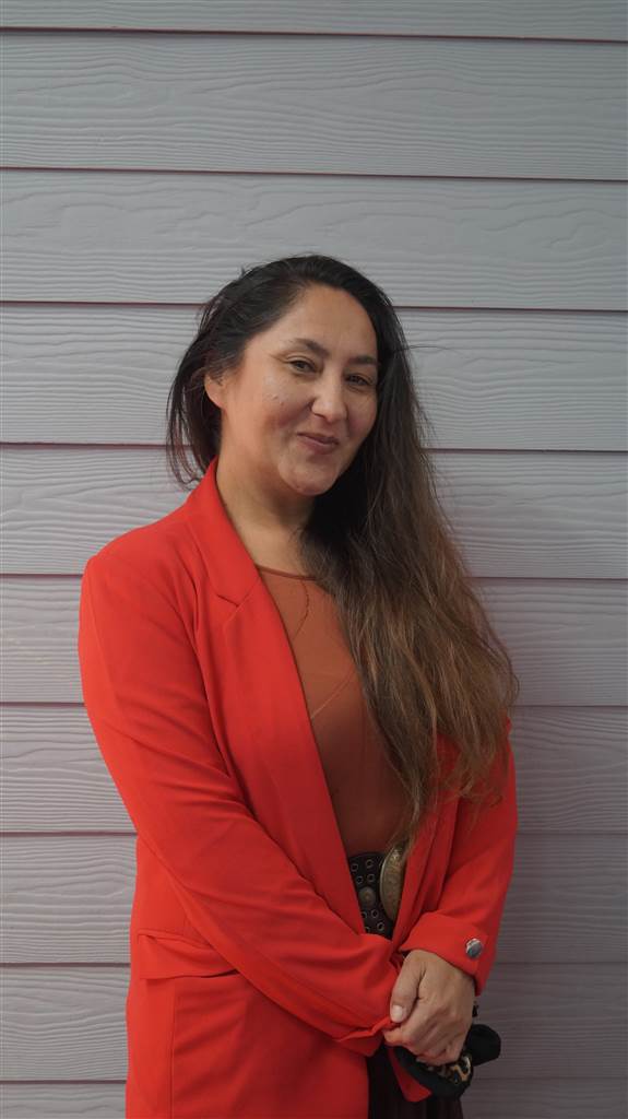 Marcela Viluñir A., Directora
