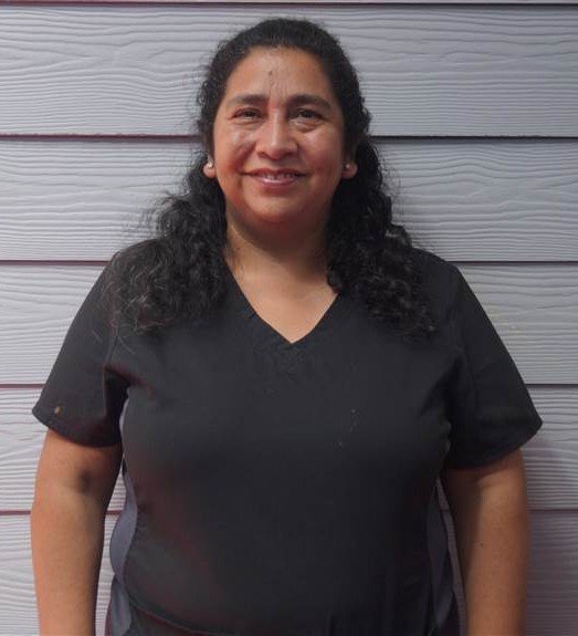 SANDRA AGUILERA, Auxiliar Servicio
