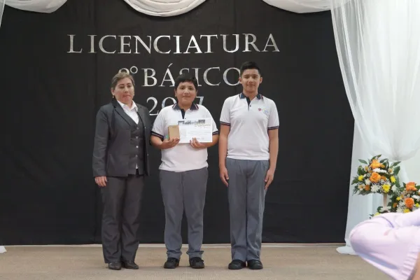 LICENCIATURA DE 8° AÑO 2017