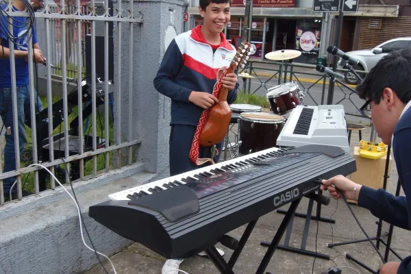 Intervención Urbana Taller de Música